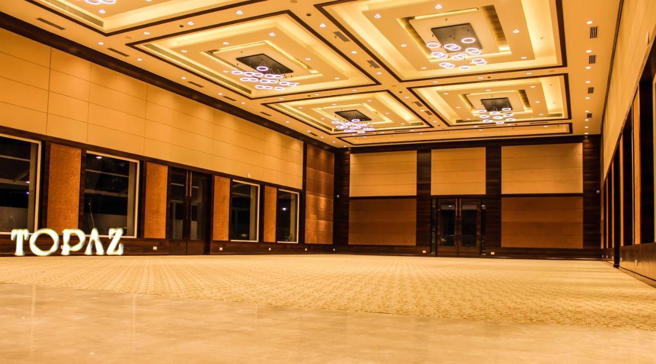 Hotel Rajhans Abhinandan Bhopal Esterno foto