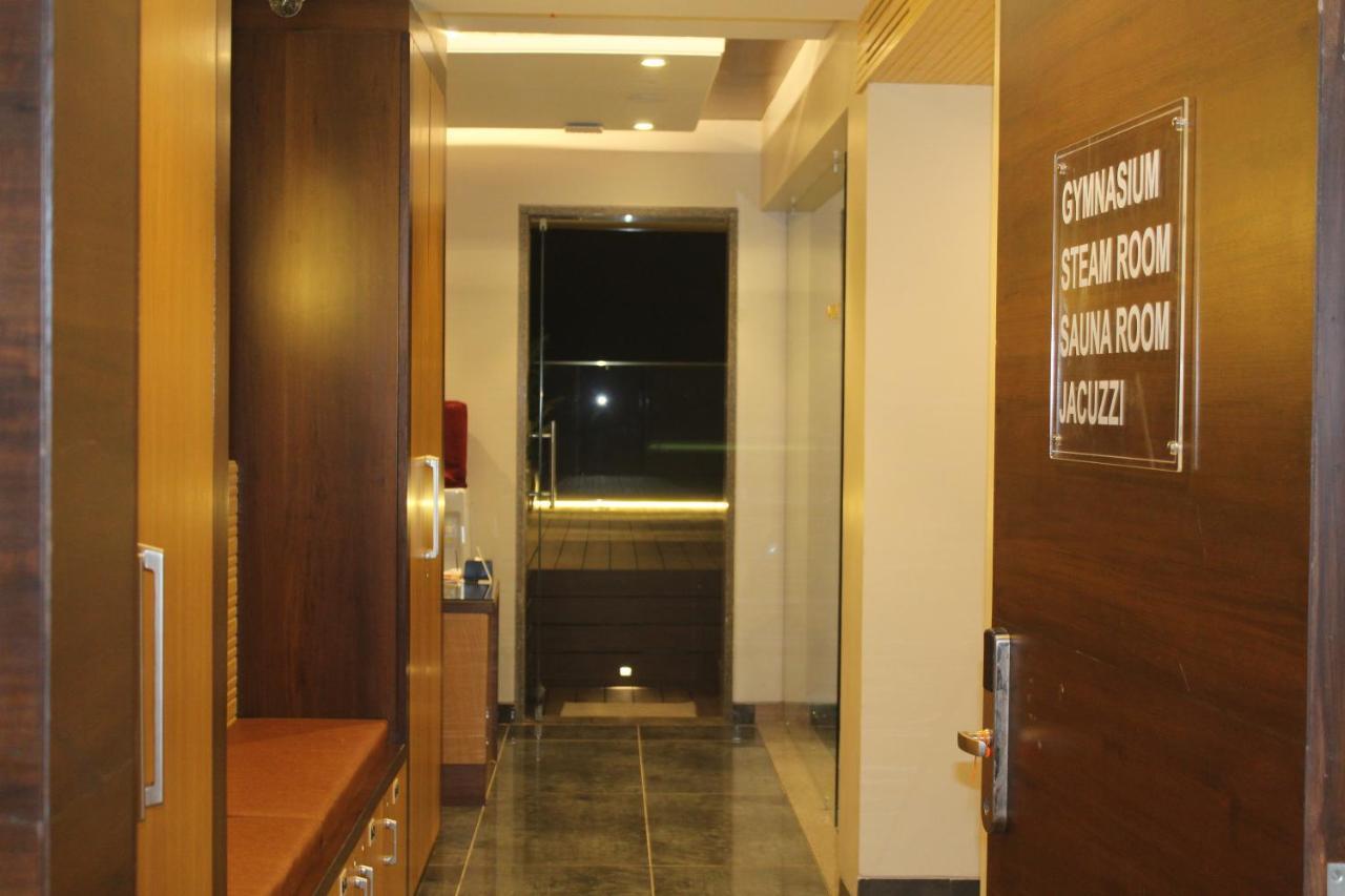 Hotel Rajhans Abhinandan Bhopal Esterno foto